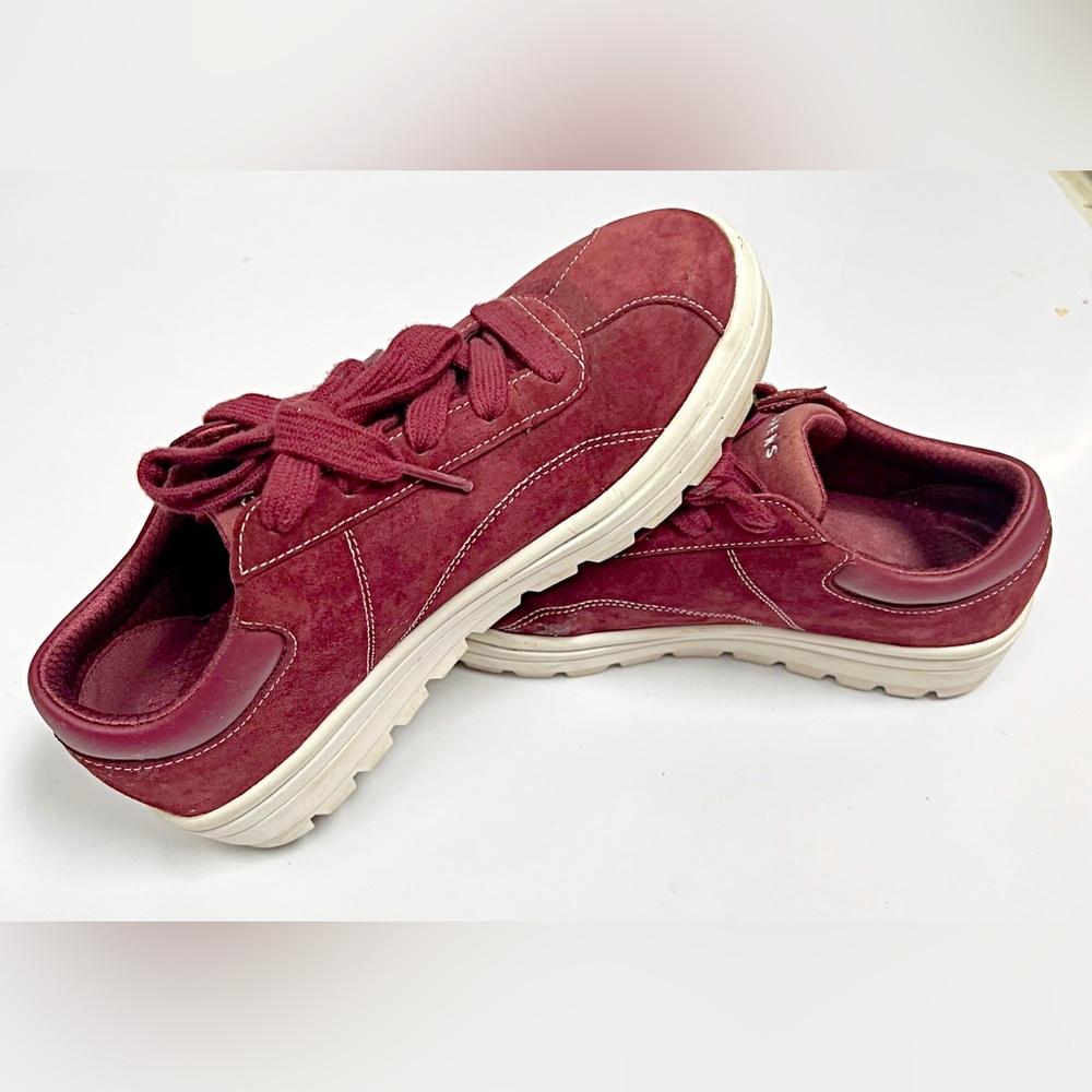 SKETCHES- Maroon Leather Suede walking Shoes  👞